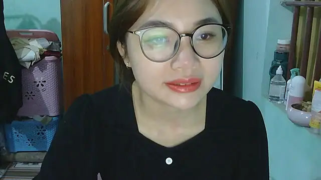 Uhem112 online show from 2, 11, 2025