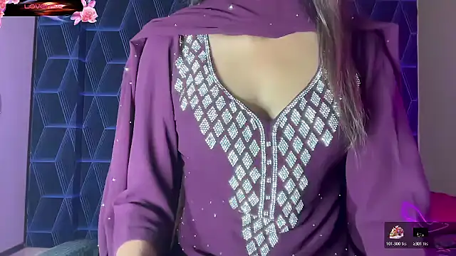 Snapshot of _Mehak__ chatting on 19, 11, 2025 Mehak online show from 19, 11, 2025