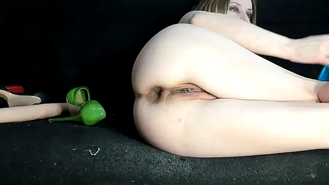 Naughty  Slave online show from 22, 3, 2025