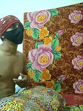 Seducing couple online show from 9, 9, 2025