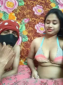 Seducing couple online show from 16, 1, 2026