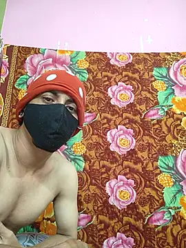 Seducing couple online show from 8, 7, 2026