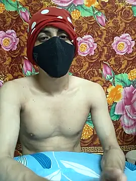 Seducing couple online show from 5, 10, 2025