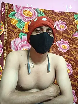 Seducing couple online show from 25, 6, 2026