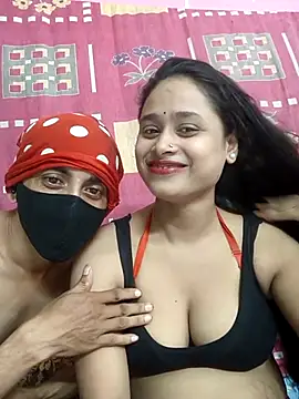 Seducing couple online show from 19, 9, 2025