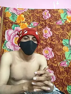 Seducing couple online show from 7, 10, 2025