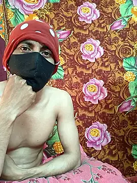 Seducing couple online show from 12, 1, 2026