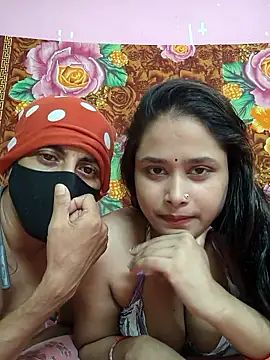 Seducing couple online show from 12, 6, 2026