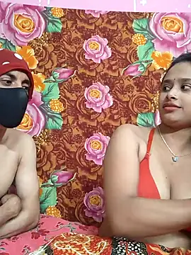 Seducing couple online show from 30, 11, 2025