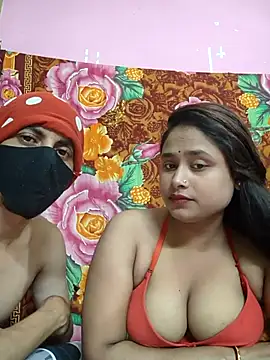 Seducing couple online show from 12, 7, 2026