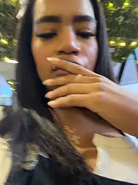  naomibrown  online show from 23, 5, 2026
