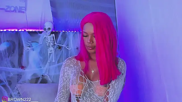  naomibrown  online show from 6, 10, 2025