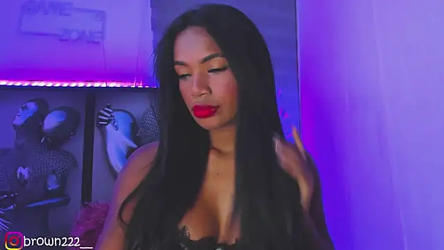  naomibrown  online show from 17, 11, 2025