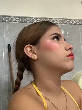 MiiluRosse online show from 28, 10, 2025