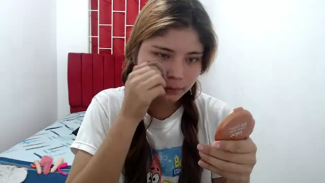 keilicita tonny 18 online show from 14, 1, 2026