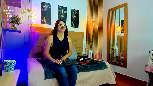  samanthaa foxx online show from 30, 9, 2025