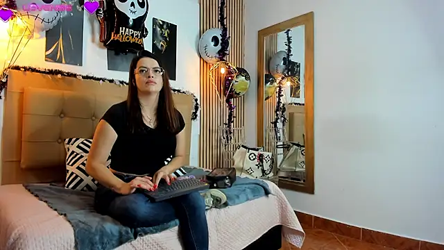  samanthaa foxx online show from 17, 10, 2025