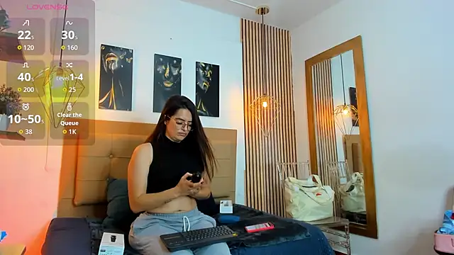  samanthaa foxx online show from 14, 9, 2025