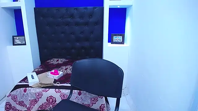 LauraMossart online show from 10, 11, 2025