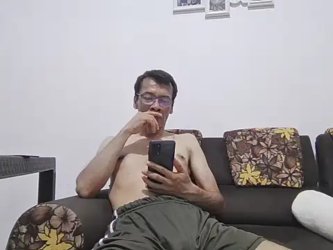 skinnylatino51 online show from 22, 12, 2025