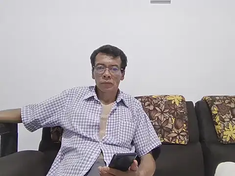 skinnylatino51 online show from 19, 10, 2025