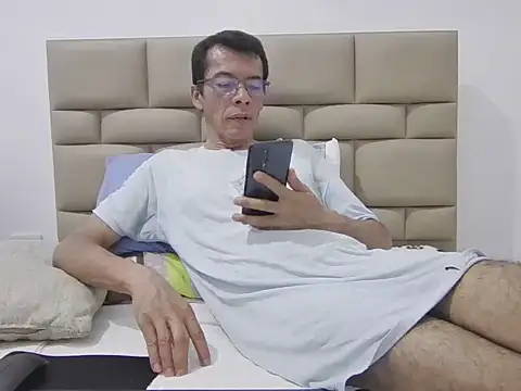 skinnylatino51 online show from 21, 9, 2025