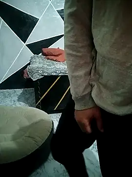 Kartikkartik8595 online show from 27, 11, 2025