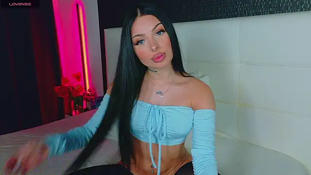 AshleyEttheenn online show from 12, 4, 2026