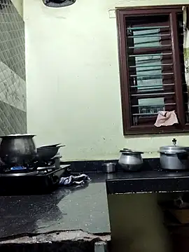 papukurty online show from 7, 4, 2026