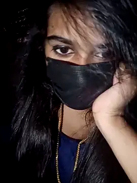 Snapshot of umairahaasan_1 chatting on 31, 10, 2025 umairahaasan 1 online show from 31, 10, 2025