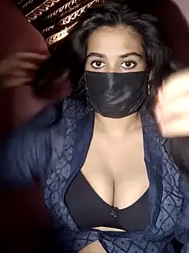 Snapshot of umairahaasan_1 chatting on 25, 9, 2025 umairahaasan 1 online show from 25, 9, 2025