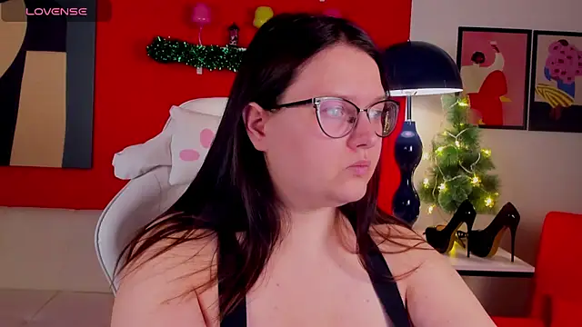 HelenDanvers online show from 16, 12, 2025