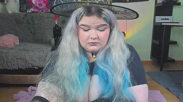  CandyM1lky  online show from 28, 10, 2025