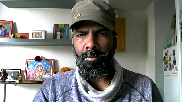 Snapshot of frenchblackc31 chatting on 23, 11, 2025 frenchblackc31 online show from 23, 11, 2025