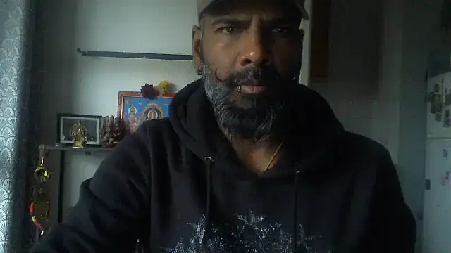 Snapshot of frenchblackc31 chatting on 8, 11, 2025 frenchblackc31 online show from 8, 11, 2025