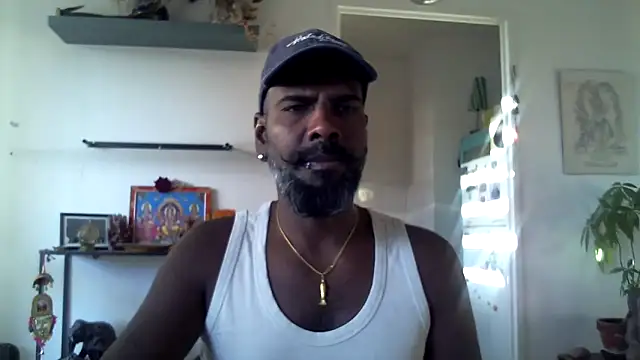 Snapshot of frenchblackc31 chatting on 15, 10, 2025 frenchblackc31 online show from 15, 10, 2025