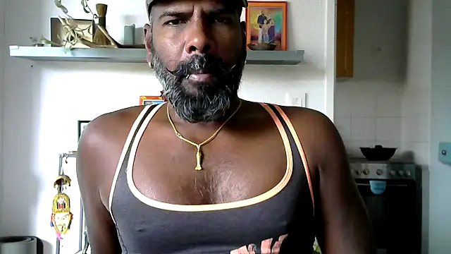 Snapshot of frenchblackc31 chatting on 21, 9, 2025 frenchblackc31 online show from 21, 9, 2025