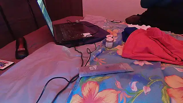 SatiroyNinfa online show from 9, 2, 2026