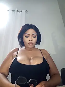 MadamPinky online show from 3, 2, 2026