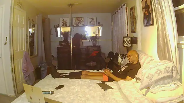 Snapshot of blaqmagiq72 chatting on 7, 2, 2026 blaqmagiq72 online show from 7, 2, 2026