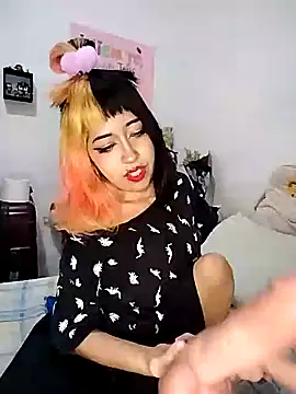 Snapshot of YukiRam chatting on 3, 10, 2025 YukiRam online show from 3, 10, 2025