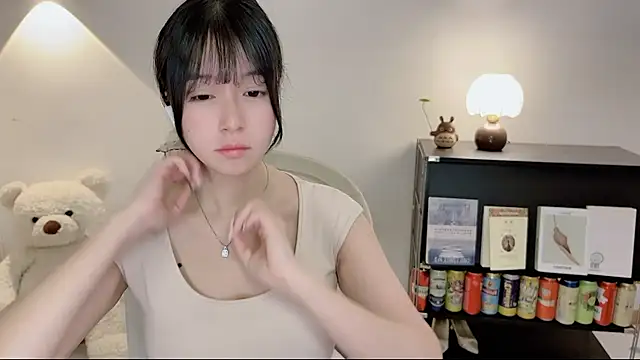 Onechestnut online show from 25, 6, 2026