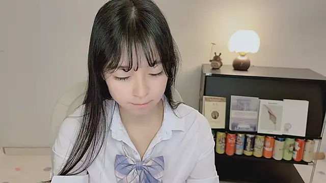 Onechestnut online show from 2, 6, 2026