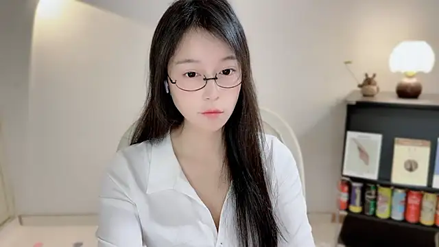 Onechestnut online show from 5, 4, 2026