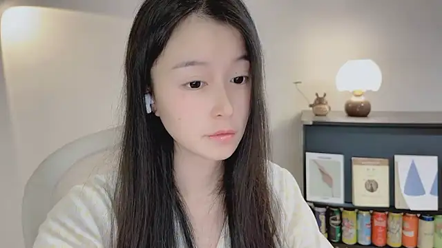 Onechestnut online show from 14, 4, 2026