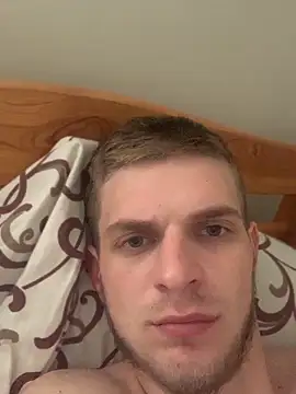 Snapshot of macho1347 chatting on 4, 12, 2025 macho1347 online show from 4, 12, 2025