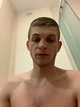 Snapshot of macho1347 chatting on 8, 1, 2026 macho1347 online show from 8, 1, 2026