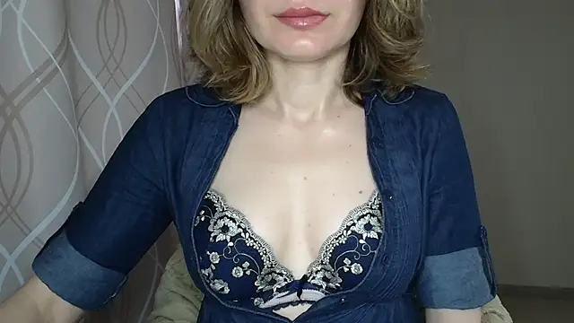 miss  Sophie online show from 3, 5, 2026