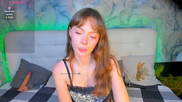 LolaMeddisson online show from 8, 11, 2025