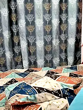 Snapshot of Lalitha-1995 chatting on 7, 6, 2026 Lalitha-1995 online show from 7, 6, 2026